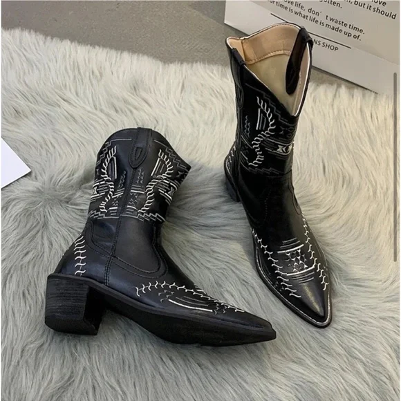 LAST 1! Cowboy Boots Embroidered Black Bohemian Aztec Festival Western - Picture 2 of 7